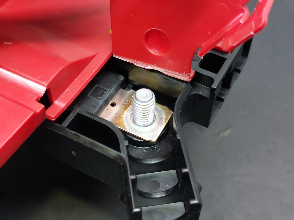 Caixa fusíveis da bateria BMW 6 Cabriolet (F12) Imagem-6