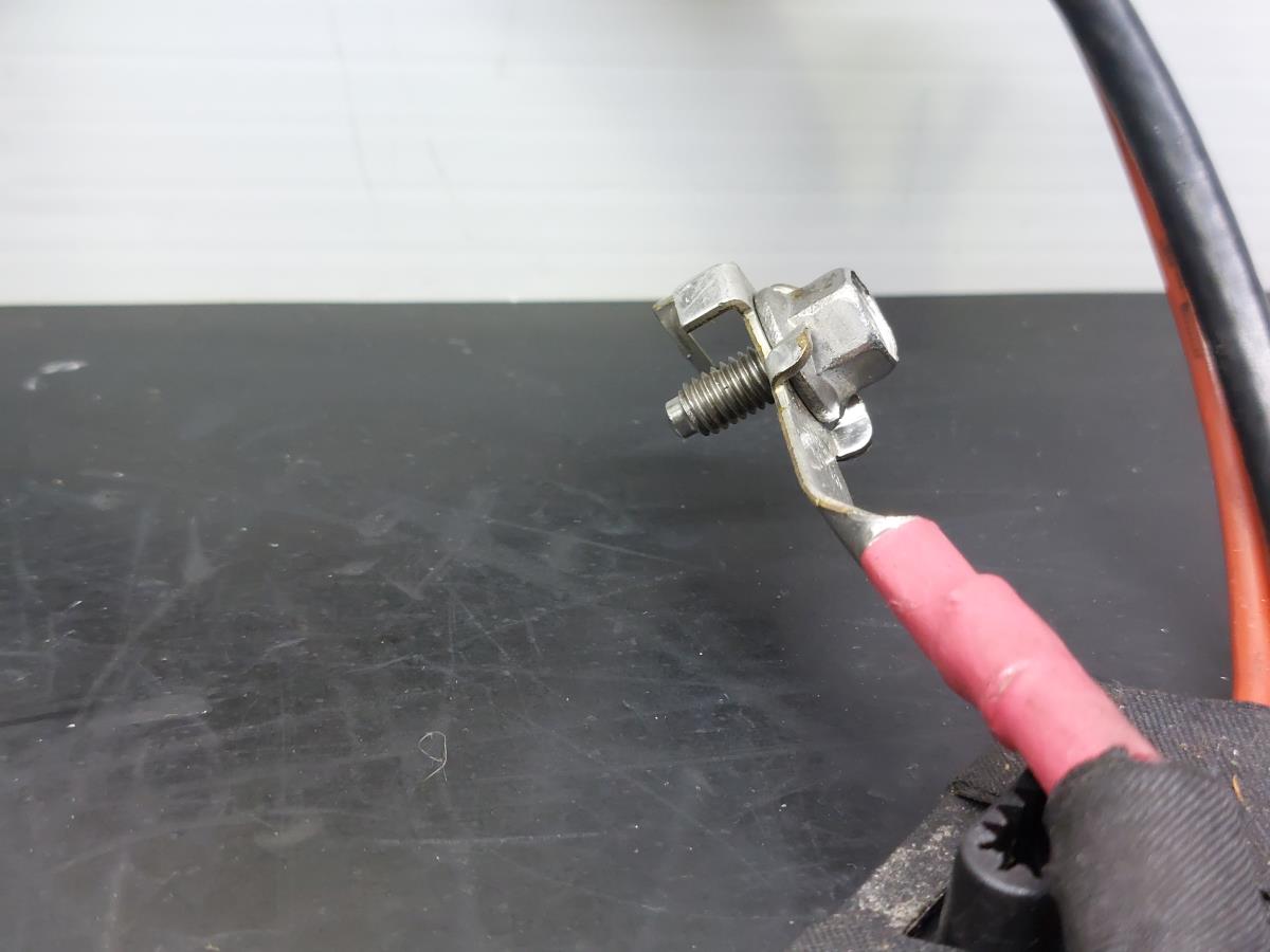 Caixa fusíveis da bateria BMW 6 Cabriolet (F12) Imagem-7