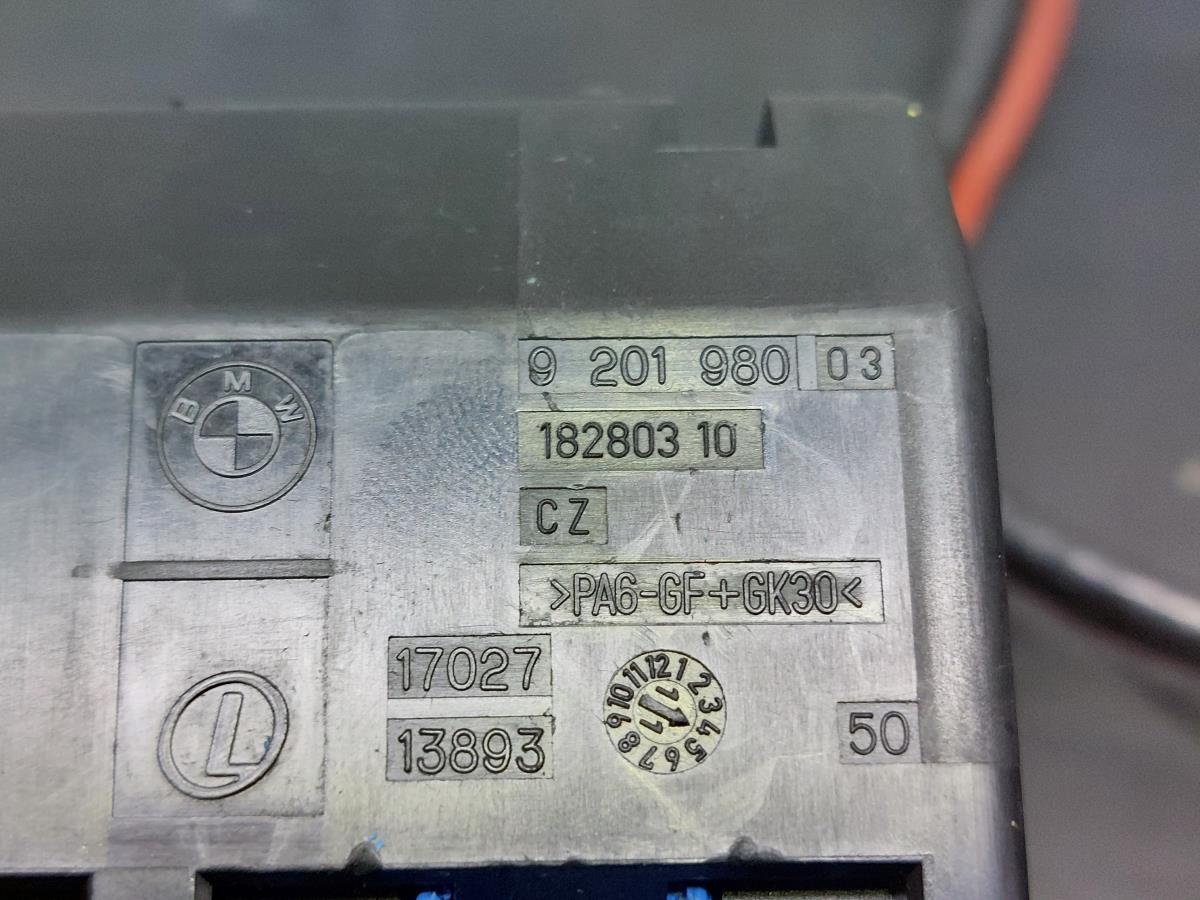 Caixa fusíveis da bateria BMW 6 Cabriolet (F12) Imagem-8