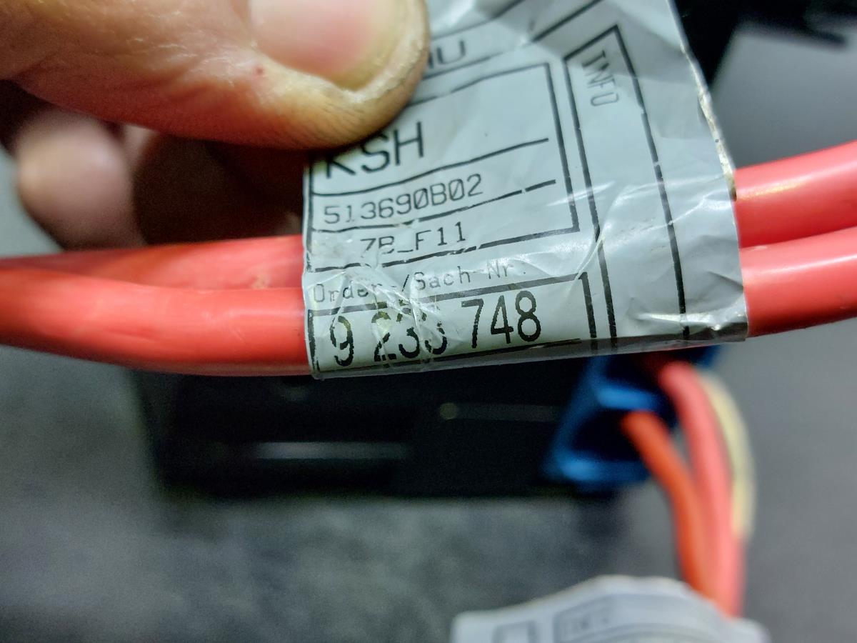 Caixa fusíveis da bateria BMW 6 Cabriolet (F12) Imagem-12