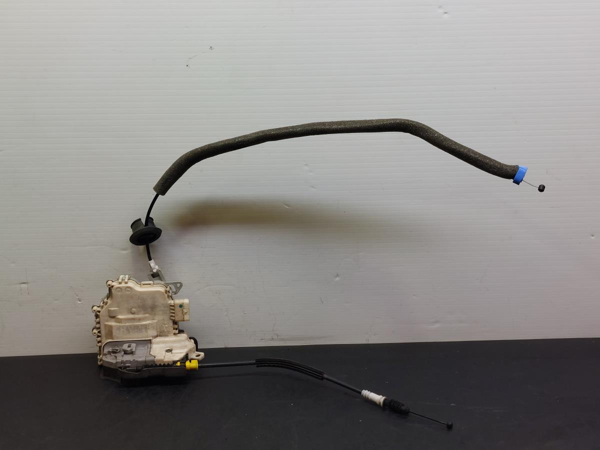 Cerradura / cierre puerta delantero derecho AUDI A1 (8X1, 8XK)