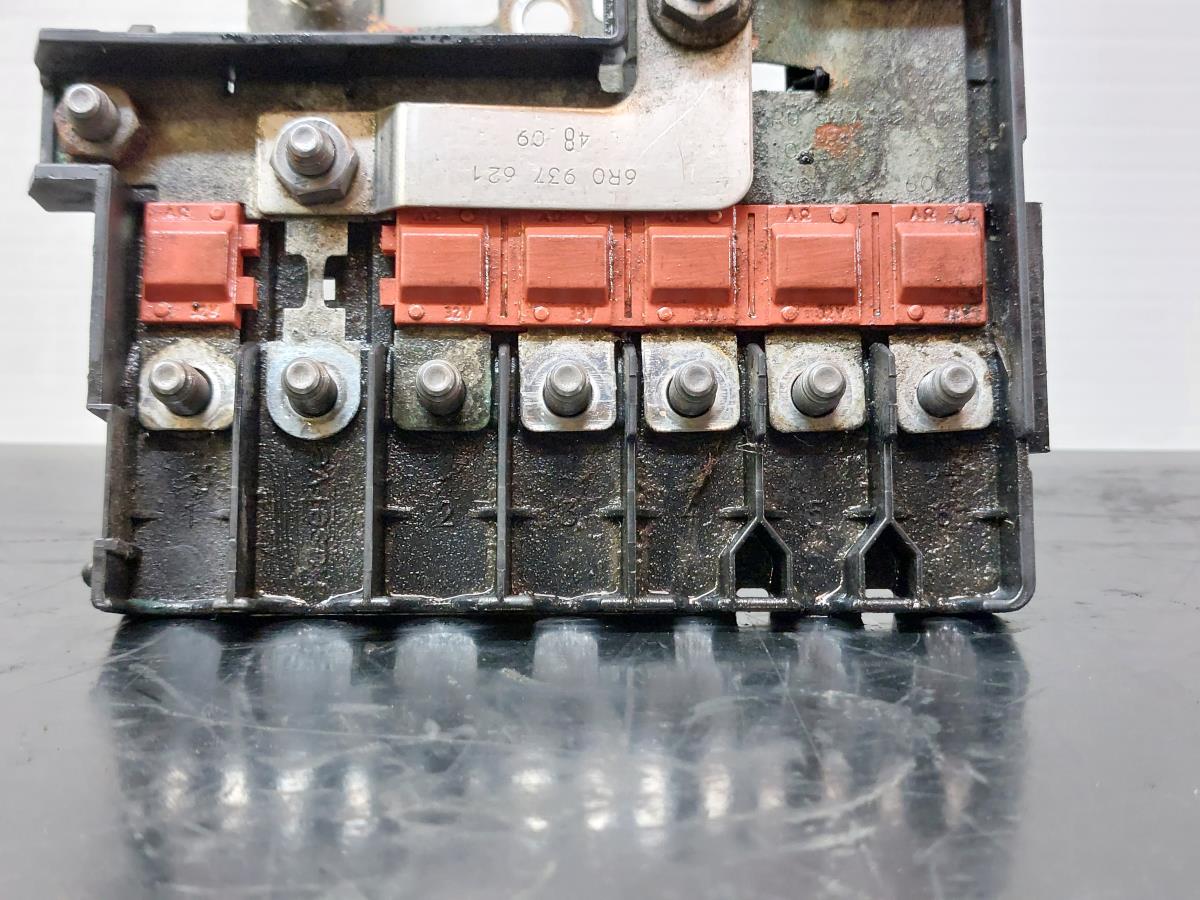 Caixa fusíveis da bateria AUDI A1 (8X1, 8XK) Imagem-1