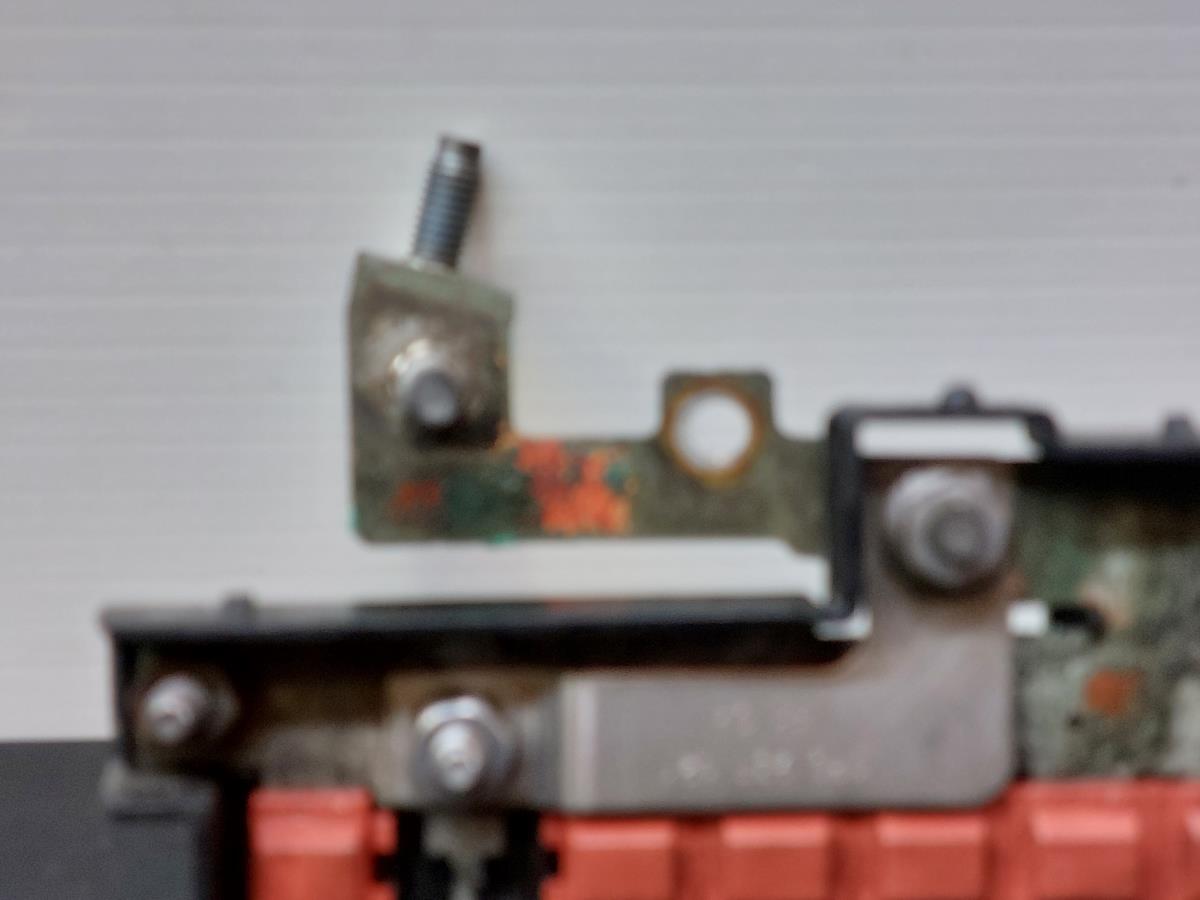 Caixa fusíveis da bateria AUDI A1 (8X1, 8XK) Imagem-2