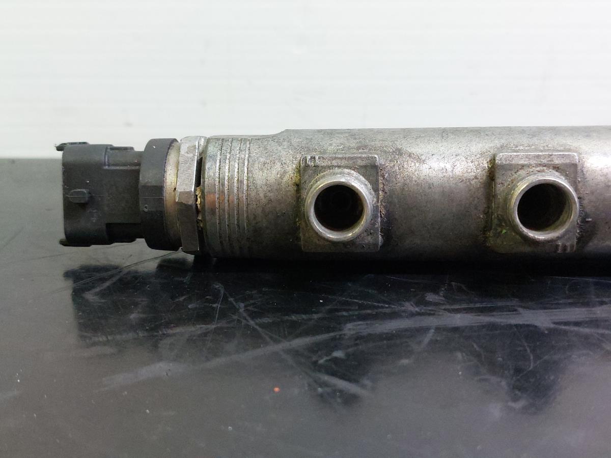 Rampe d'injection OPEL Corsa D Imagem-4