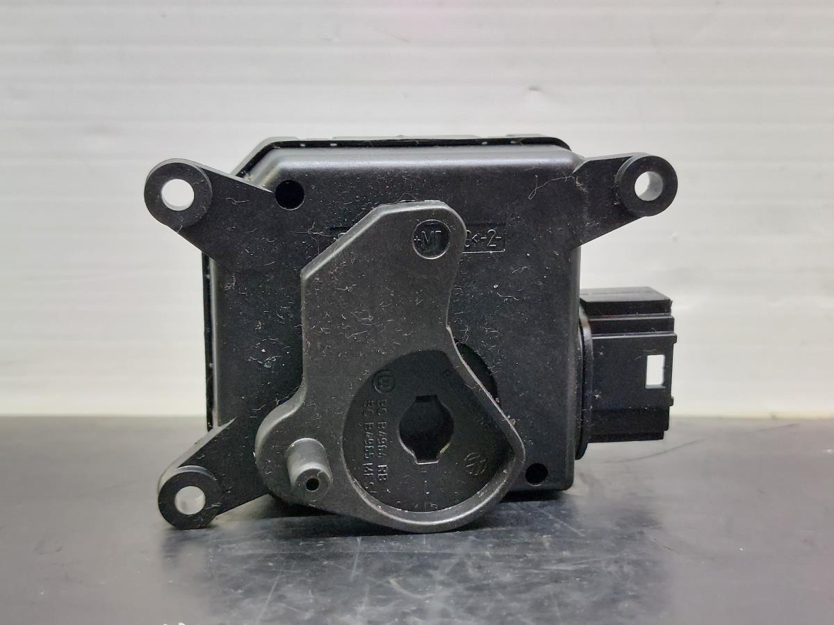 Motor del compuerta de la calefacción AUDI A1 (8X1, 8XK) Imagem-2