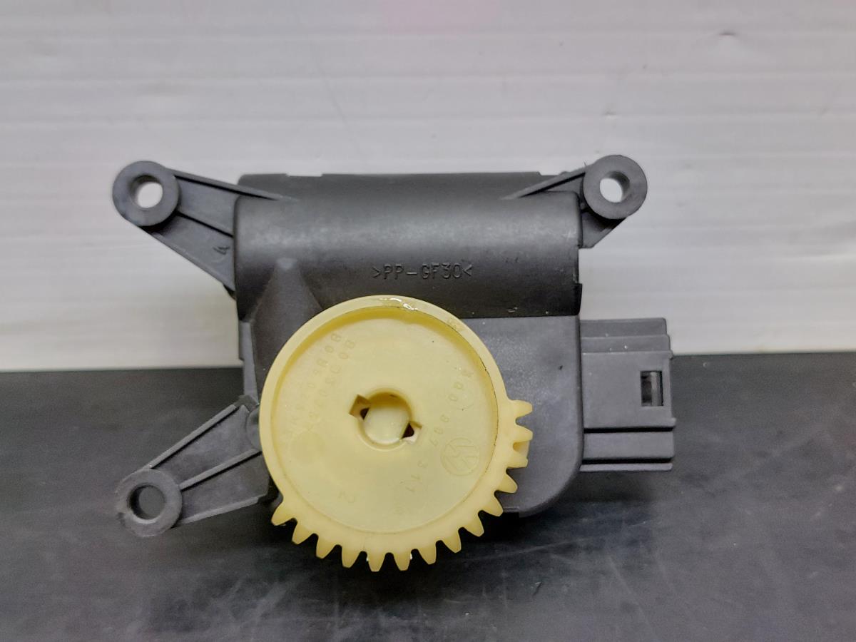 Moteur de volet de chauffage AUDI A1 (8X1, 8XK) Imagem-3