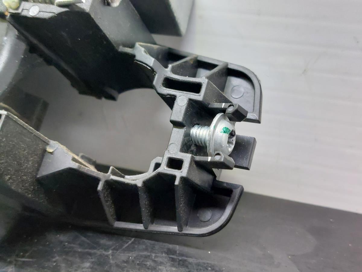 Right front door handle support NISSAN Micra IV (K13) Imagem-6