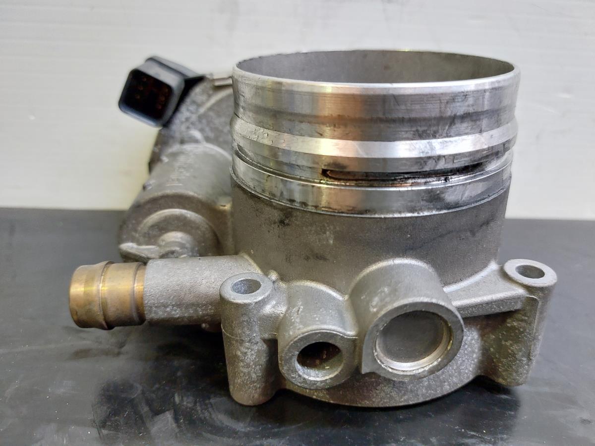 Corpo farfallato BMW 6 Cabriolet (F12) Imagem-4