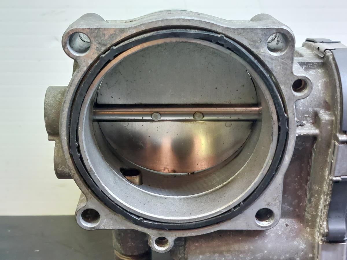 Corpo farfallato BMW 6 Cabriolet (F12) Imagem-8