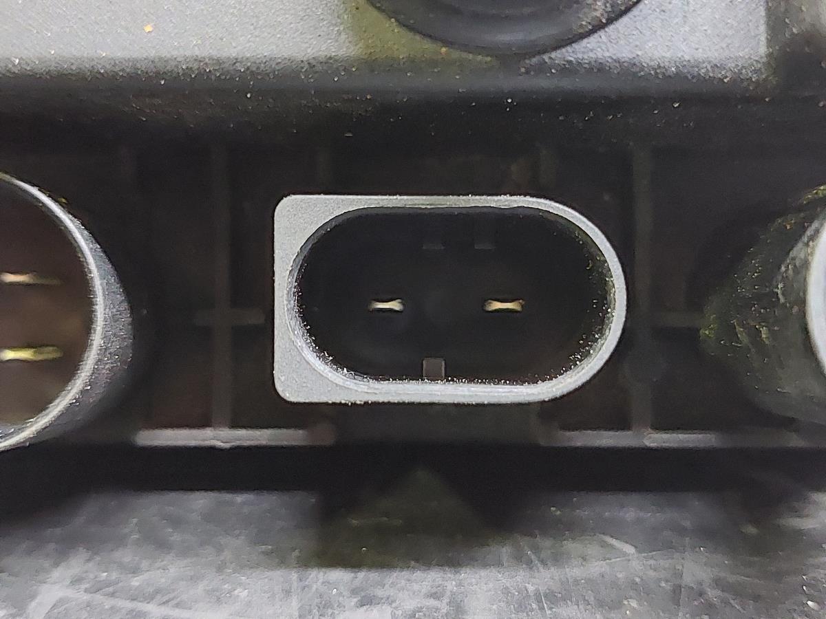 Módulo de bateria BMW 6 Cabriolet (F12) Imagem-2