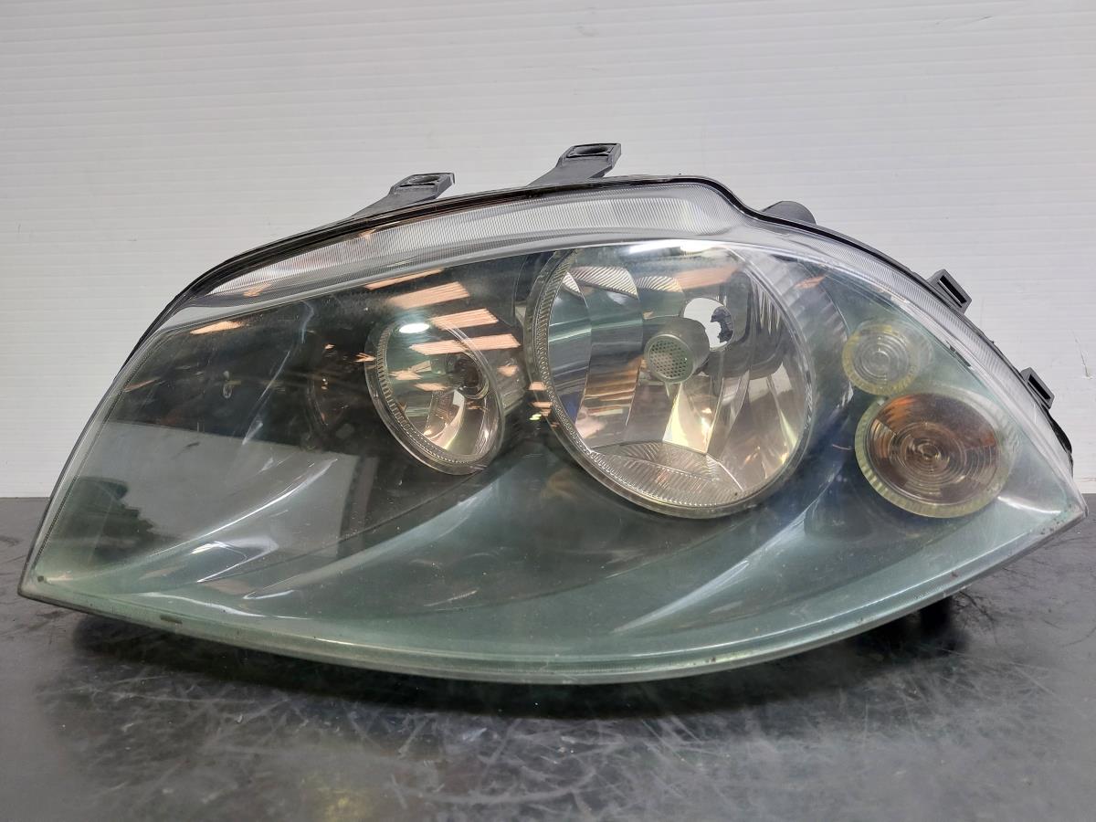 Óptica / faro Izquierdo SEAT Ibiza III (6L1)