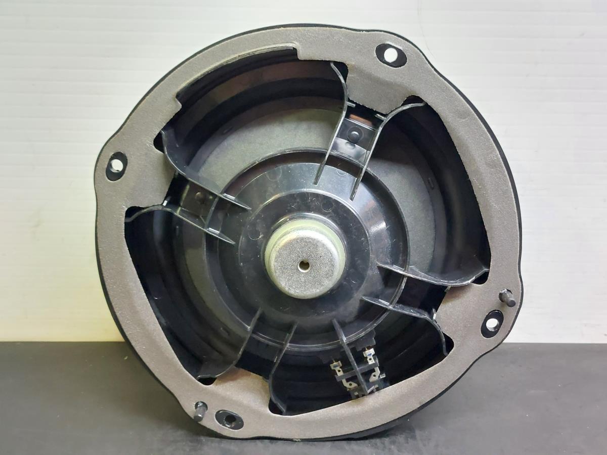 Columna de sonido AUDI A3 Sportback (8VA, 8VF) Imagem-1