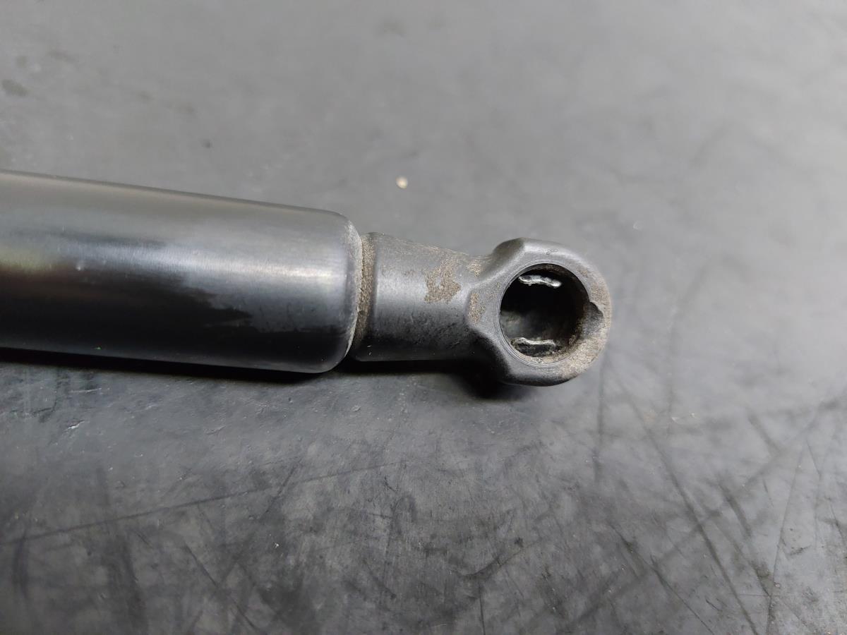 Amortecedor da mala BMW 6 Cabriolet (F12) Imagem-2