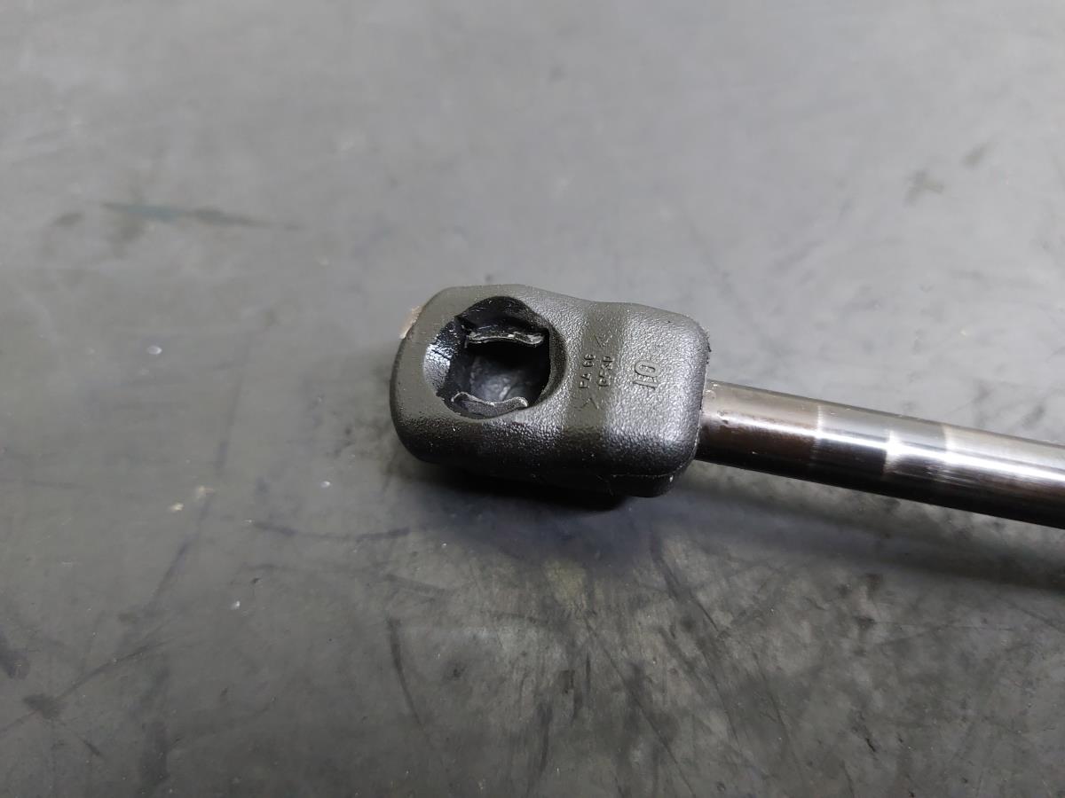 Amortecedor da mala BMW 6 Cabriolet (F12) Imagem-3