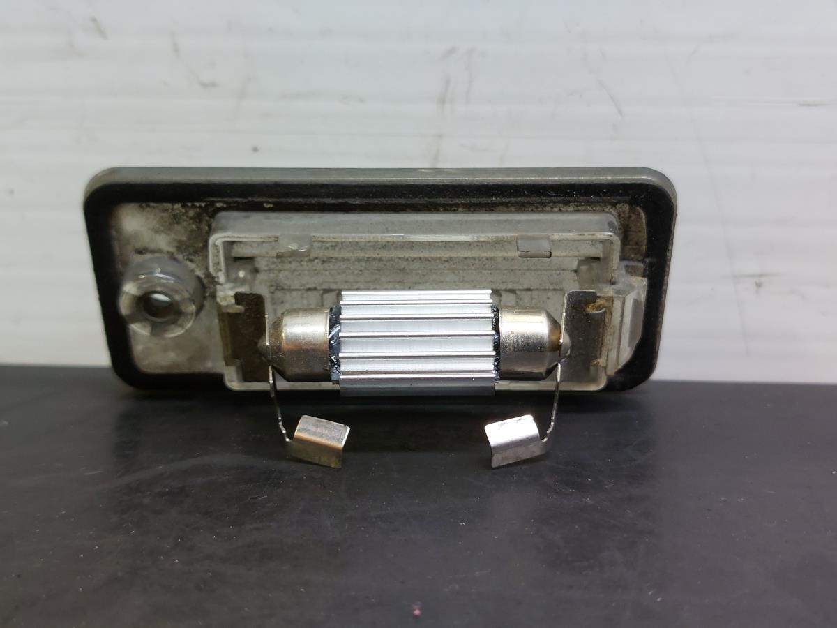 Farolim matrícula AUDI A4 (8E2, B6) Imagem-1