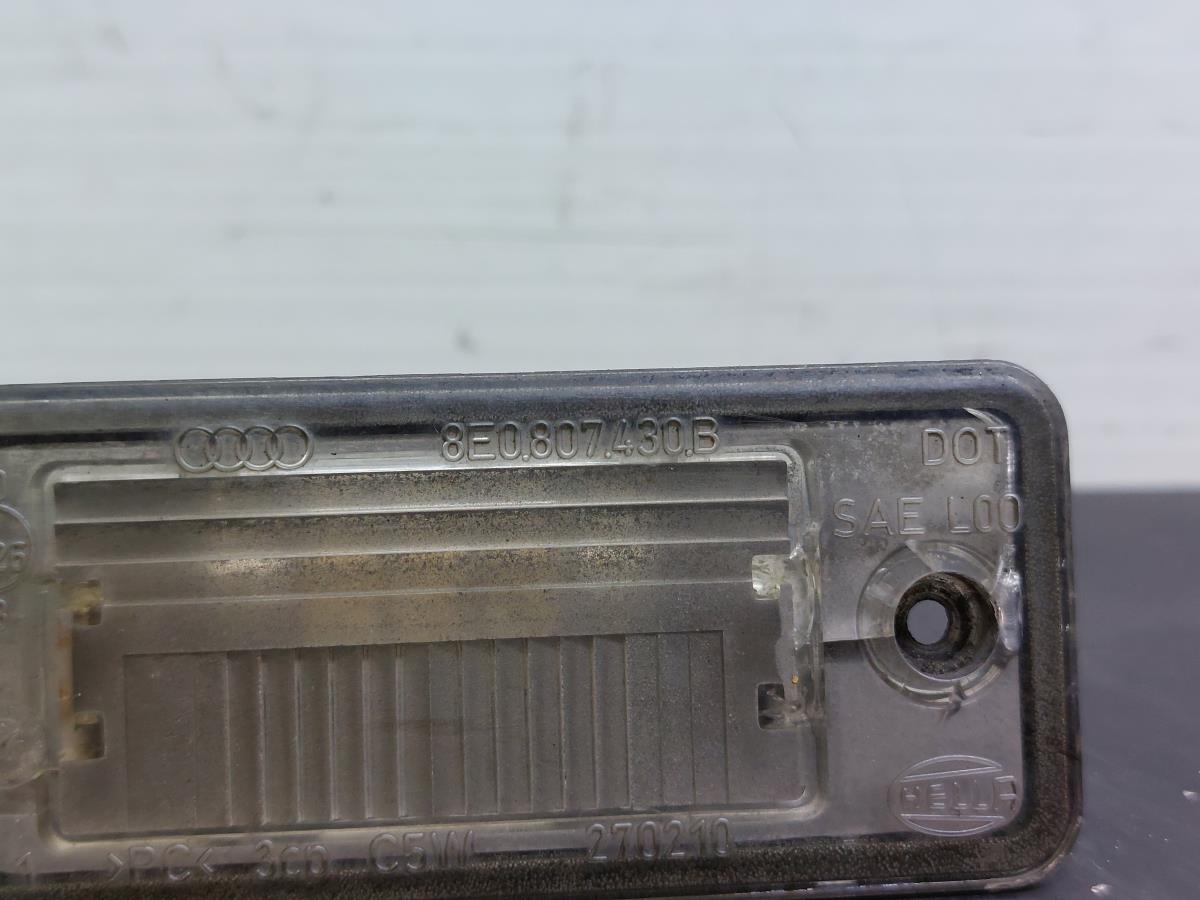 Farolim matrícula AUDI A4 (8E2, B6) Imagem-4