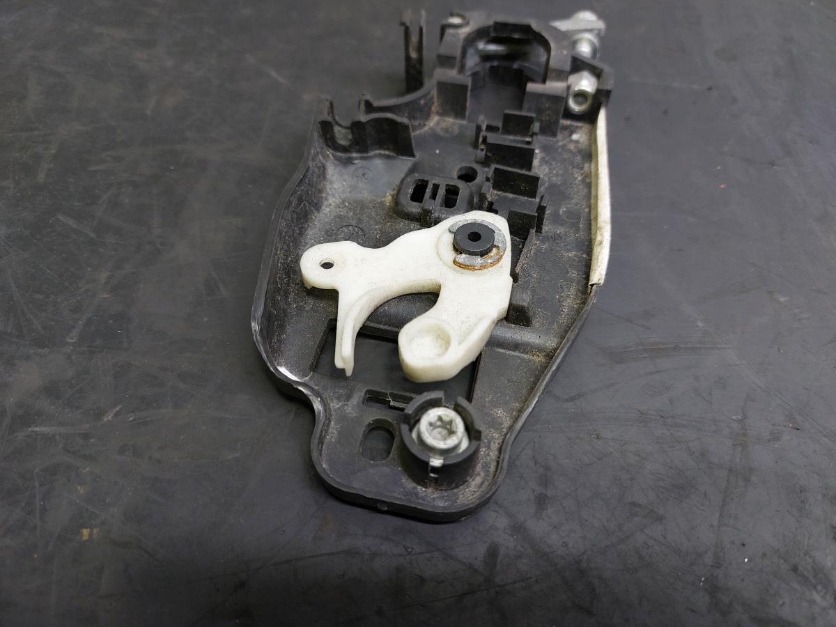 Soporte Manija puerta Trasera Derecha LANCIA Musa (350_) Imagem-3