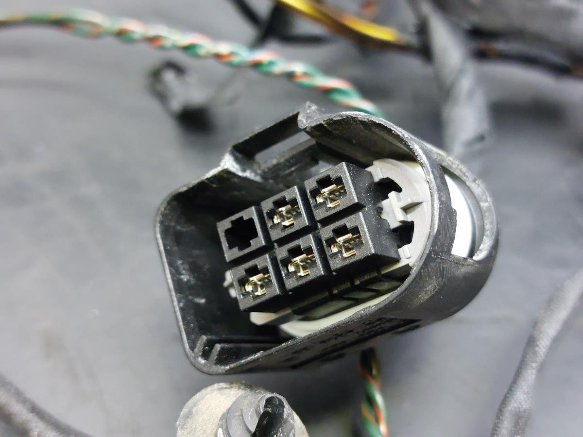 Installation électrique intérieure / câblage intérieur BMW 6 Cabriolet (F12) Imagem-3