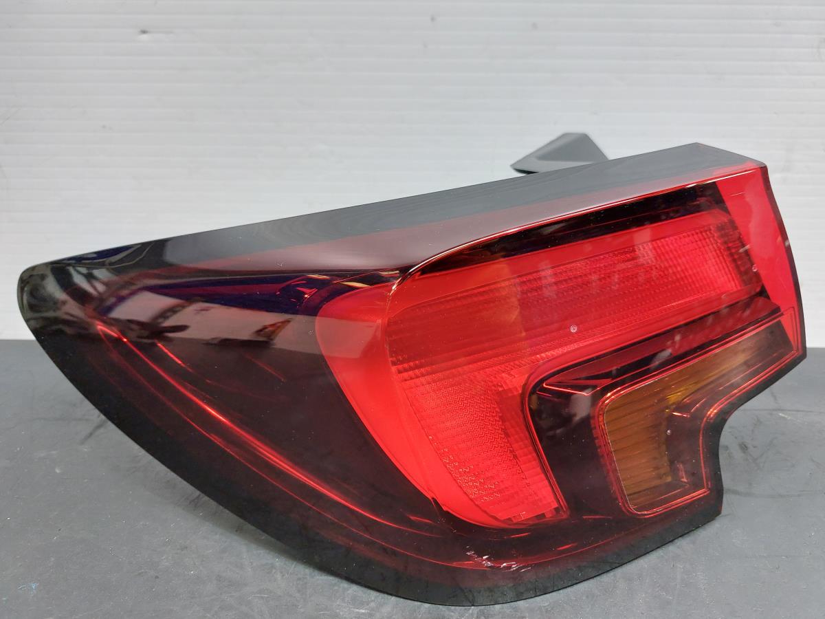 Feu arrière Gauche OPEL Astra K