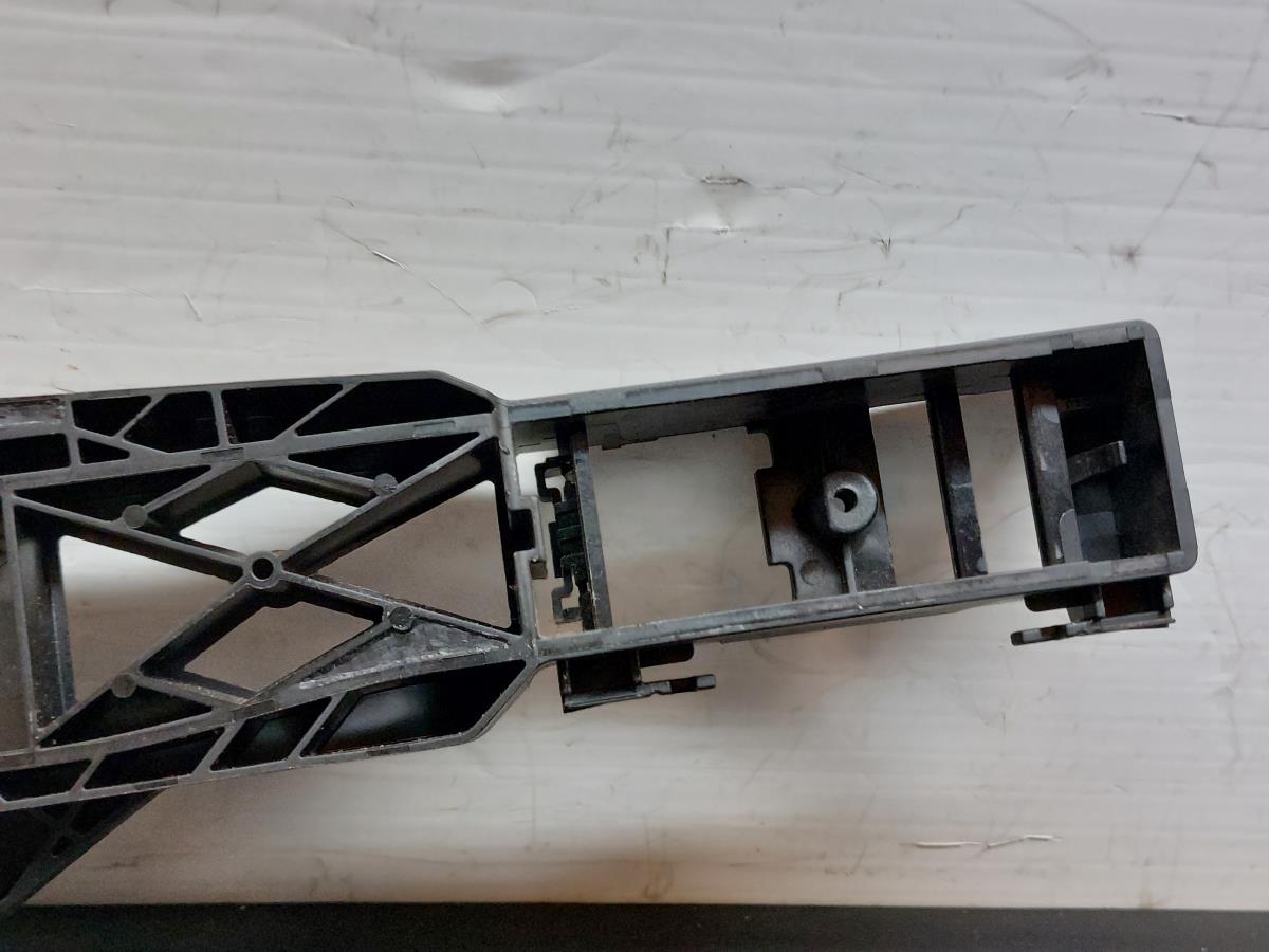 Soporte Manija puerta Delantera Izquierda RENAULT Scénic IV (J9_) Imagem-7