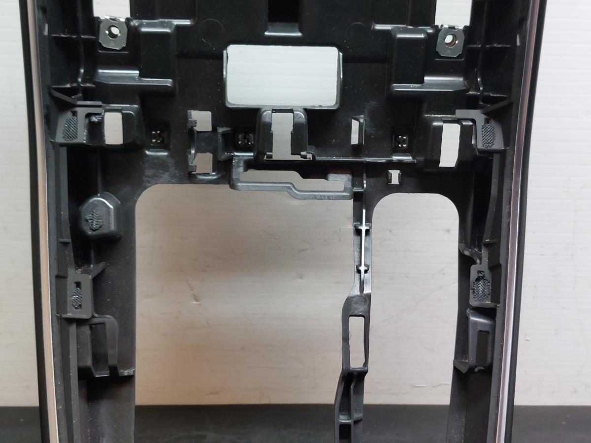 Panneau revêtement console centrale / radio RENAULT Scénic IV (J9_) Imagem-2