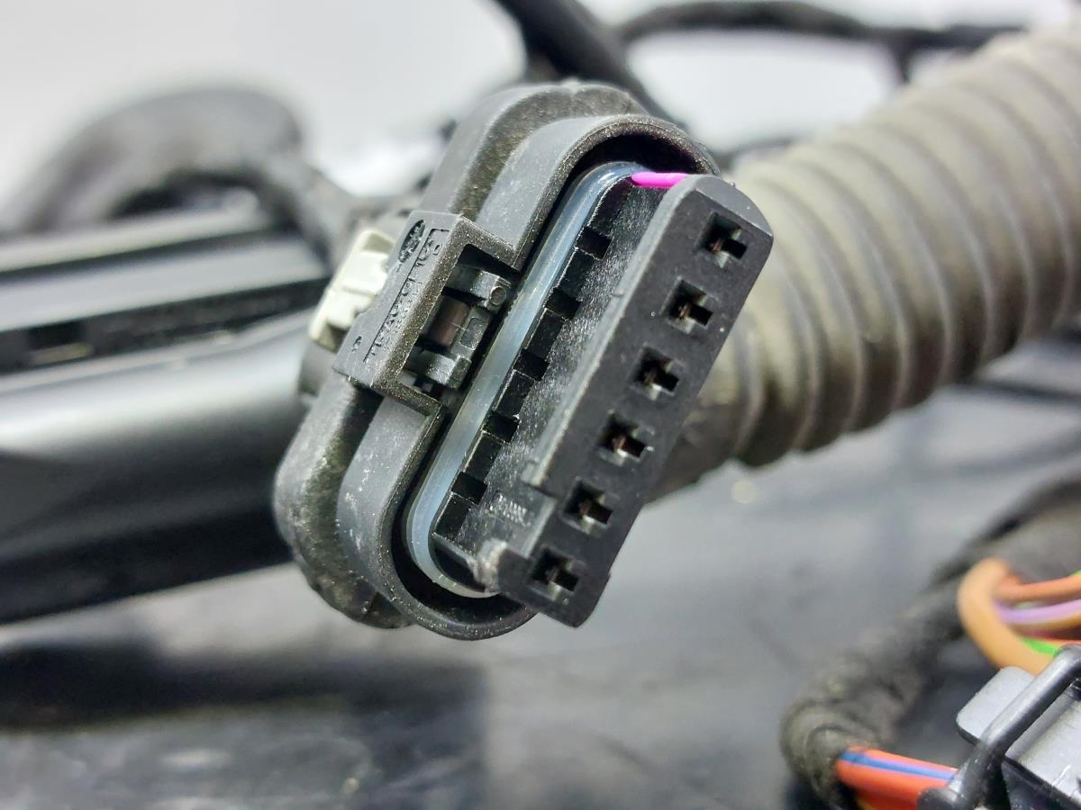 Installation électrique intérieure / câblage intérieur AUDI A4 Avant (8K5, B8) Imagem-2