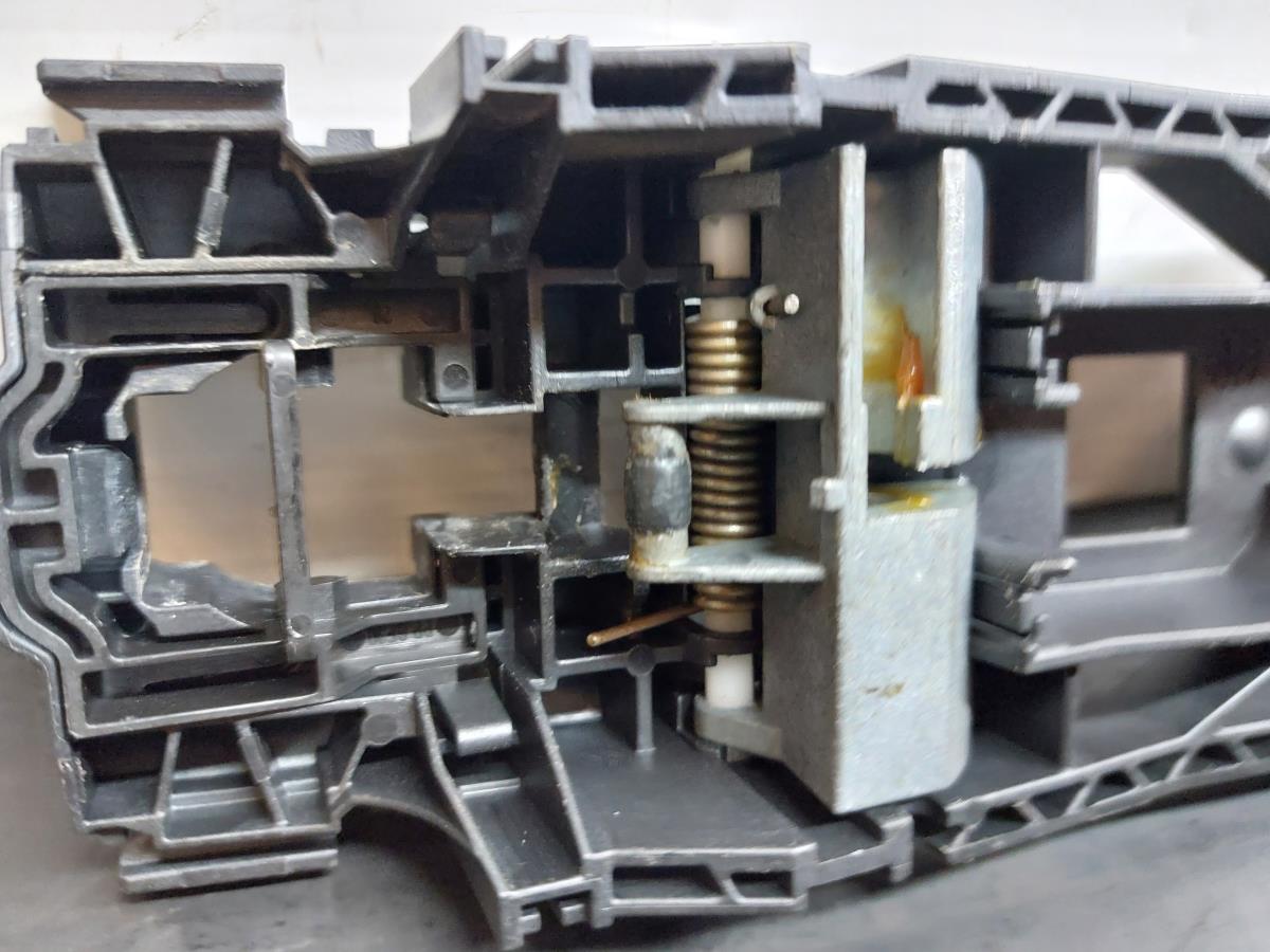 Supporto maniglia porta posteriore destra SKODA Kodiaq (NS7) Imagem-2