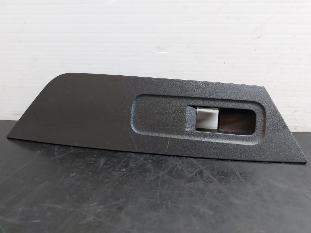 Moldura puerta delantera derecha SKODA Kodiaq (NS7)