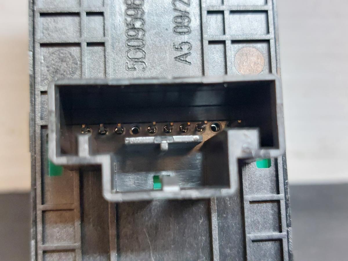 Comando / interruttore alzacristallo anteriore sinistro SKODA Kodiaq (NS7) Imagem-4