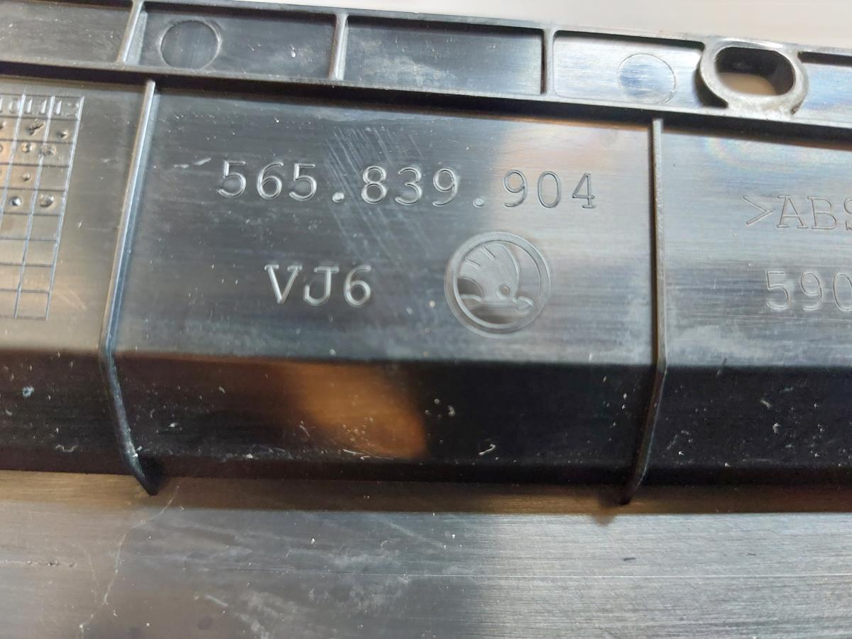 Moldura puerta trasera derecha SKODA Kodiaq (NS7) Imagem-8