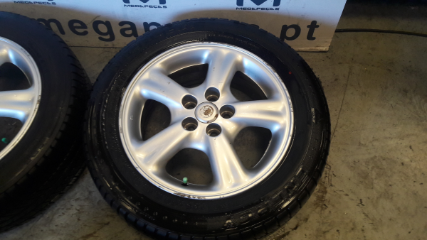 Cerchio Anteriore Sinistro TOYOTA Avensis Sedan (_T22_)