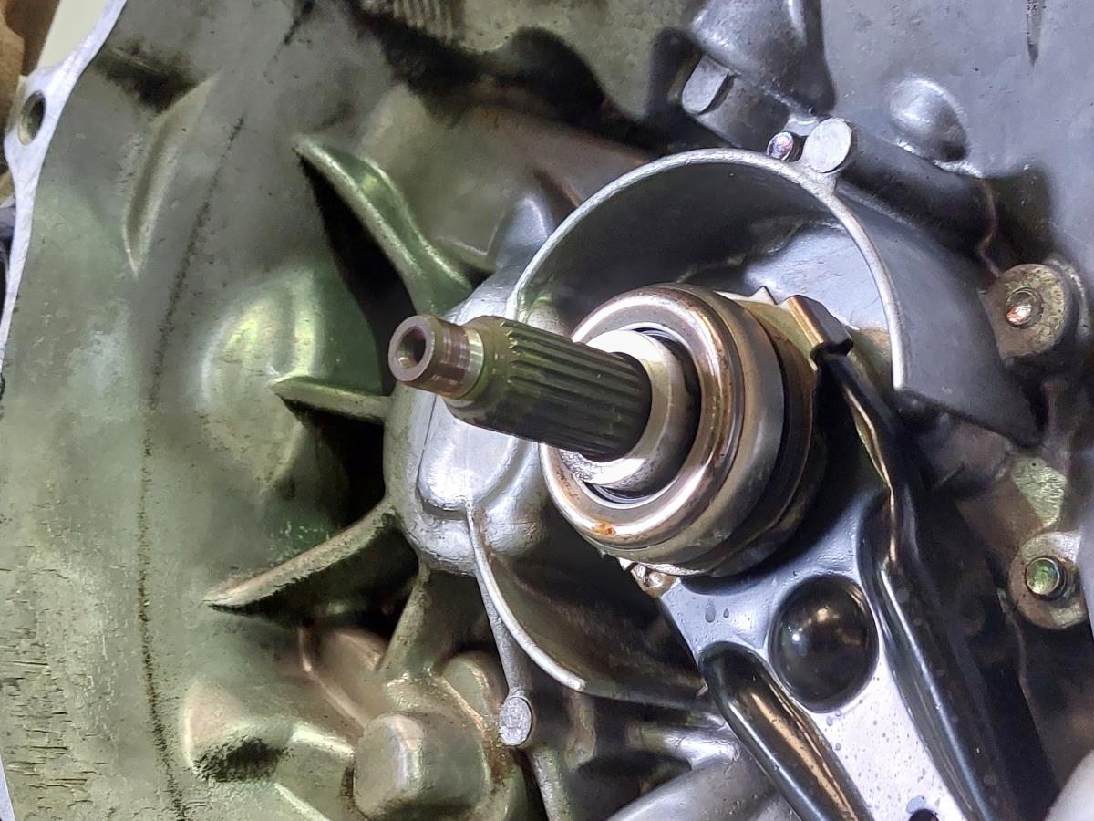 Caixa de velocidades manual MAZDA 323 F VI (BJ) Imagem-4