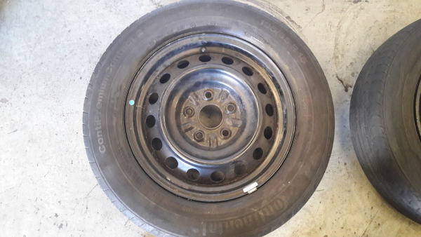 Pneu suplente TOYOTA Auris Hatchback (_E15_) | 2006 - 2012