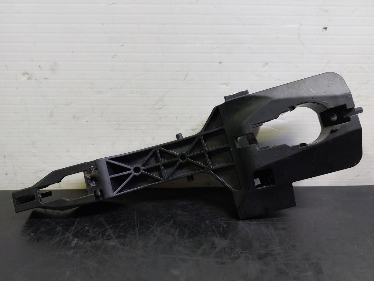 Soporte Manija puerta Delantera Izquierda HYUNDAI i30 (GD)