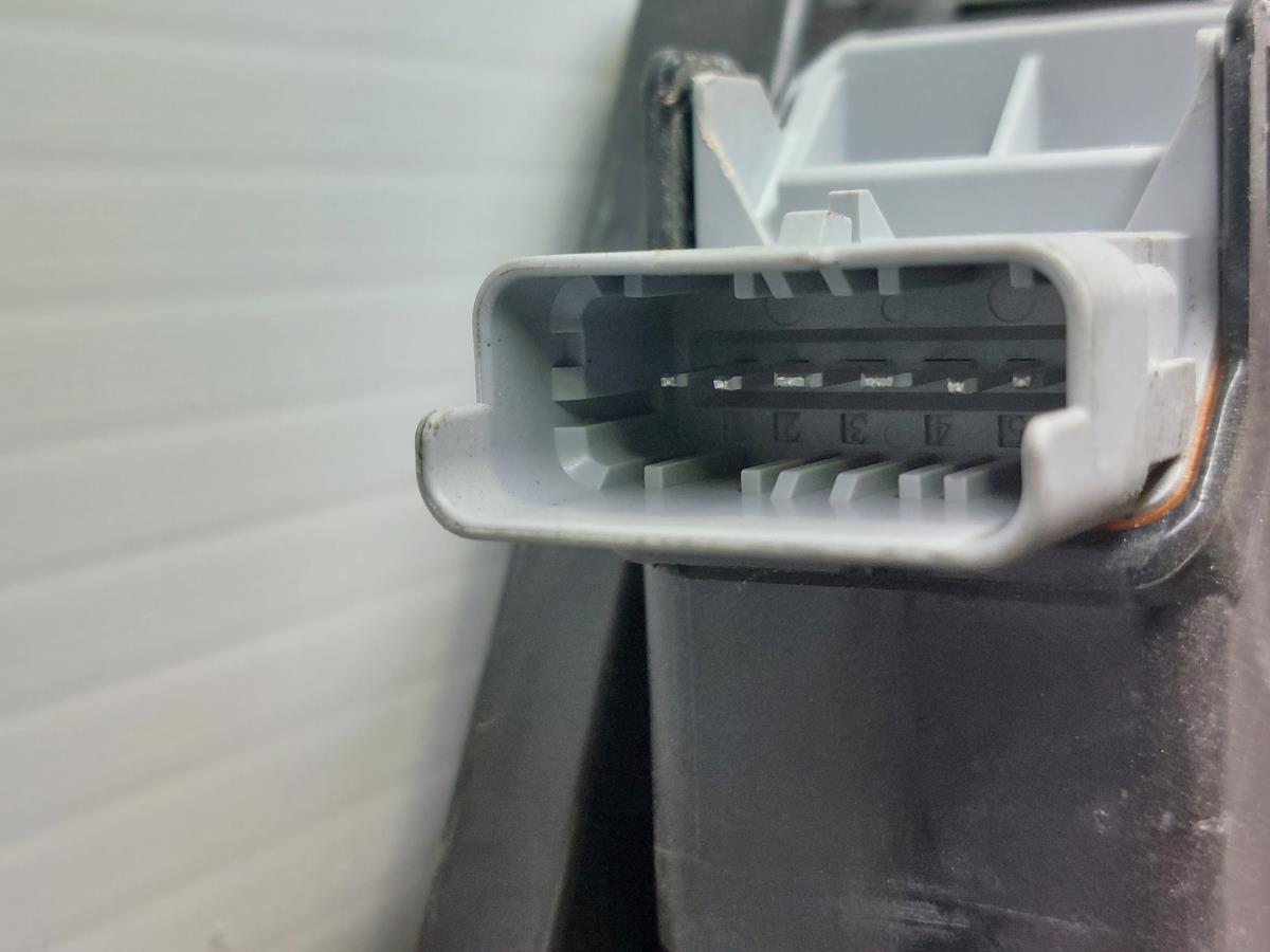 Alzavetro anteriore destro OPEL Corsa F Imagem-2