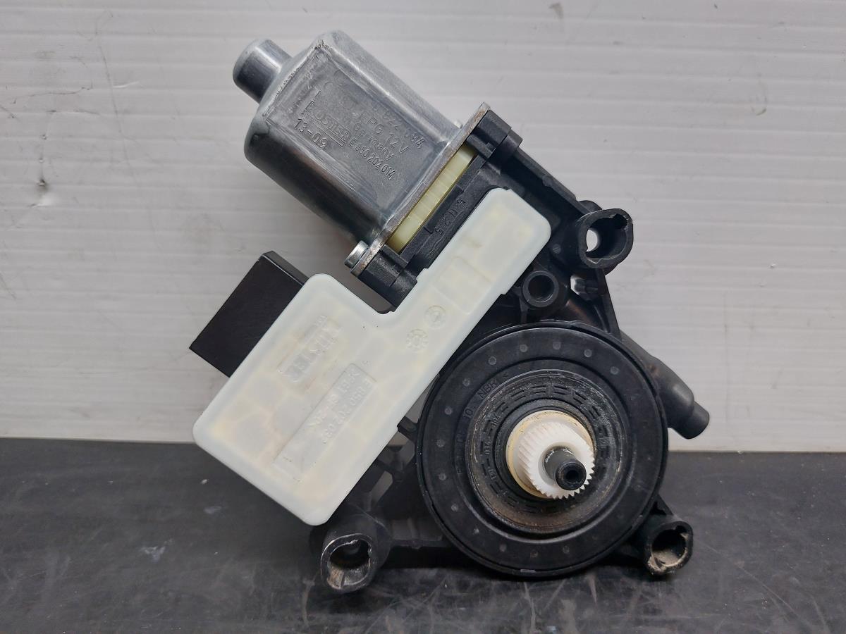 Motore alzacristallo posteriore destro AUDI A3 Sportback (8VA, 8VF)