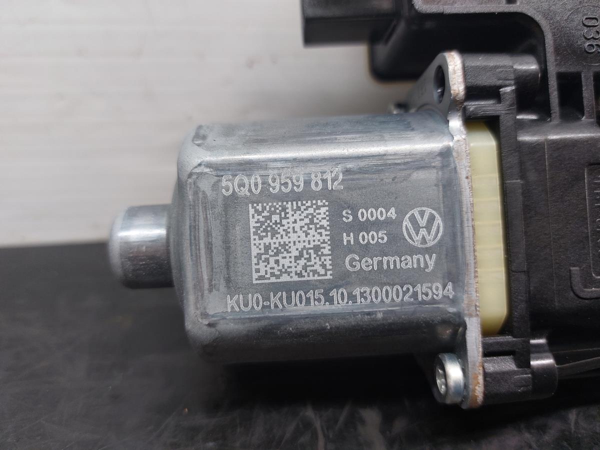 Motor Elevalunas Trasero Derecho AUDI A3 Sportback (8VA, 8VF) Imagem-3