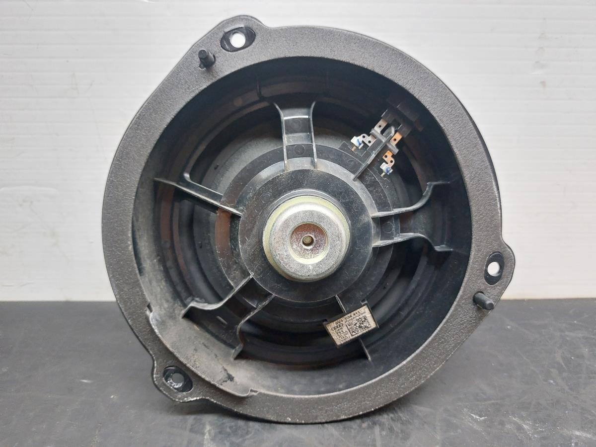 Columna de sonido AUDI A3 Sportback (8VA, 8VF) Imagem-1