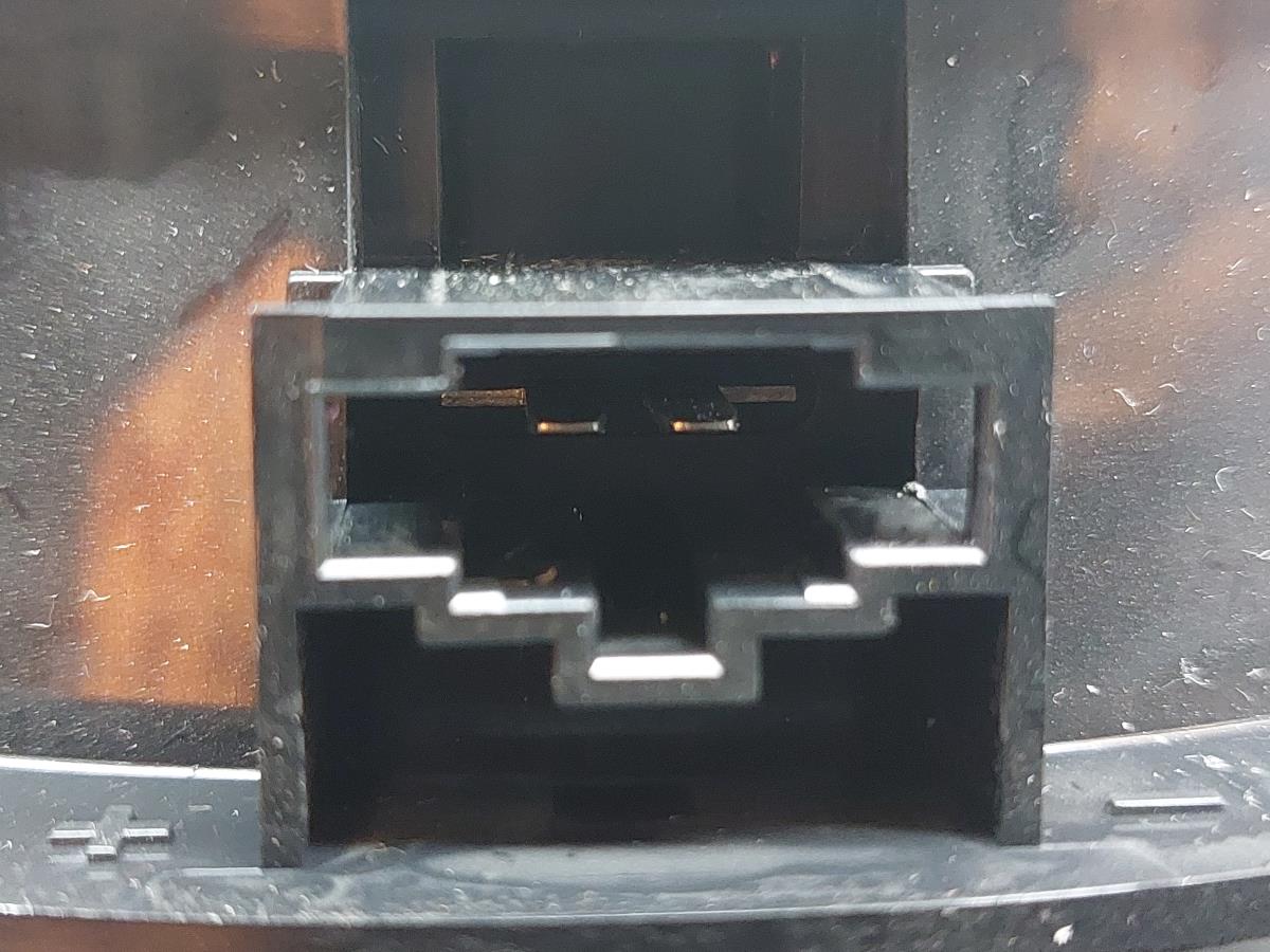 Columna de sonido AUDI A3 Sportback (8VA, 8VF) Imagem-3