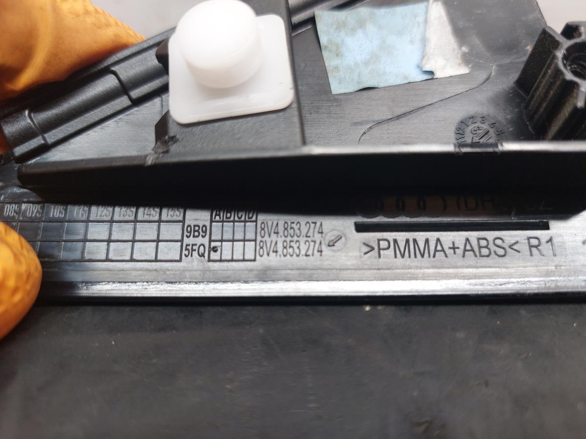 Moldura puerta trasera derecha AUDI A3 Sportback (8VA, 8VF) Imagem-2