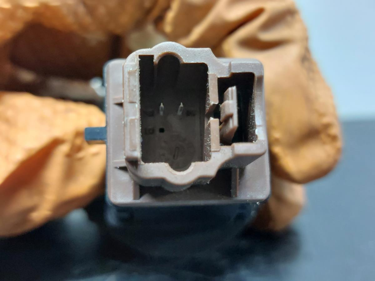 Airbag off switch RENAULT Scénic IV (J9_) Imagem-2