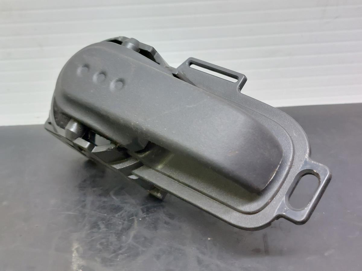 Right front interior door handle NISSAN Micra III (K12) Imagem-1