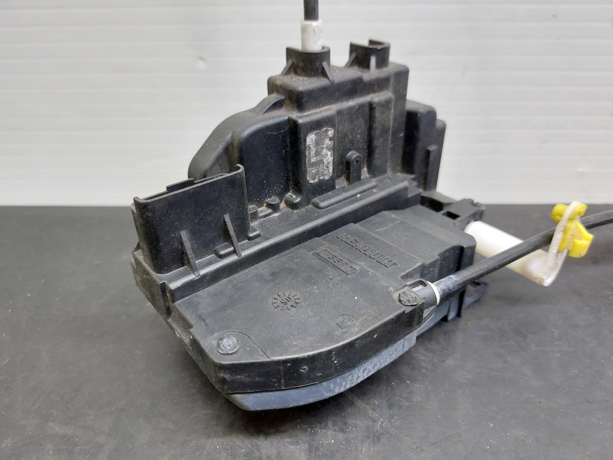 Fechadura / fecho porta frente esquerdo NISSAN Micra III (K12)