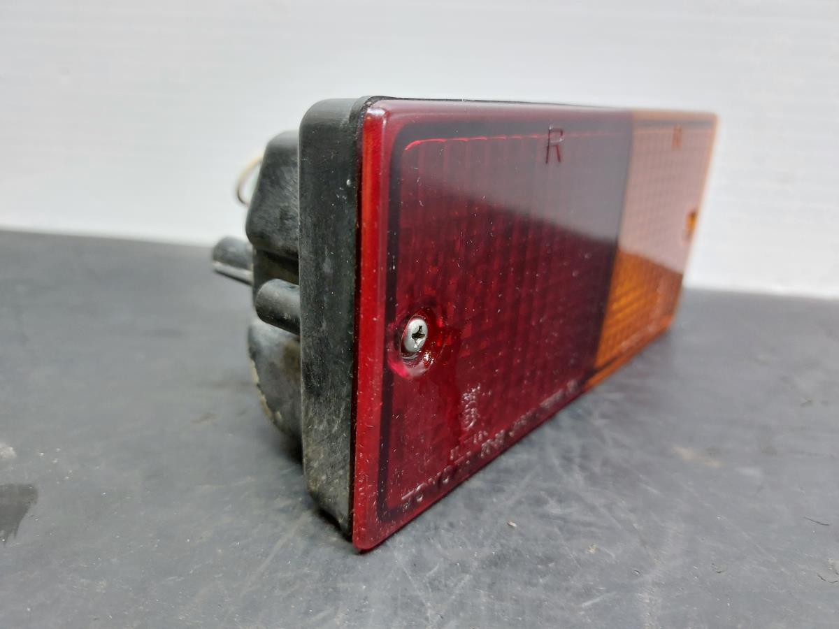 Farolim direito TOYOTA Land Cruiser 90 (_J9_) Imagem-1