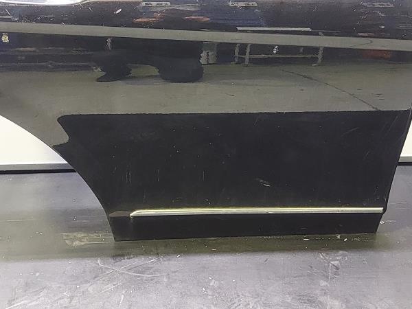 Porta trás direita MERCEDES-BENZ Classe C (W204) Imagem-1