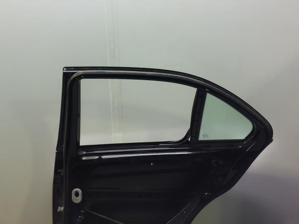 Porta trás direita MERCEDES-BENZ Classe C (W204) Imagem-6