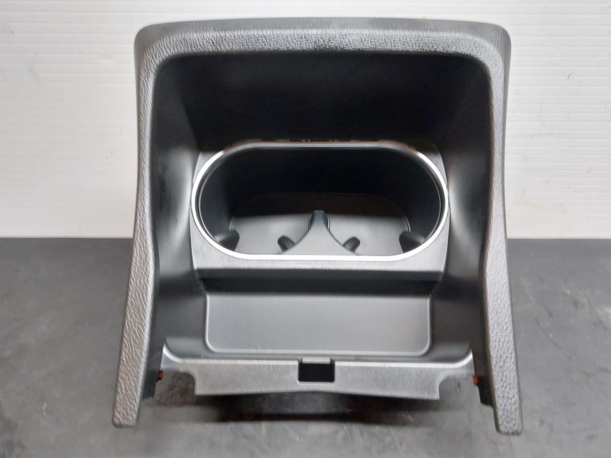 Portavasos TOYOTA bZ4X Imagem-2