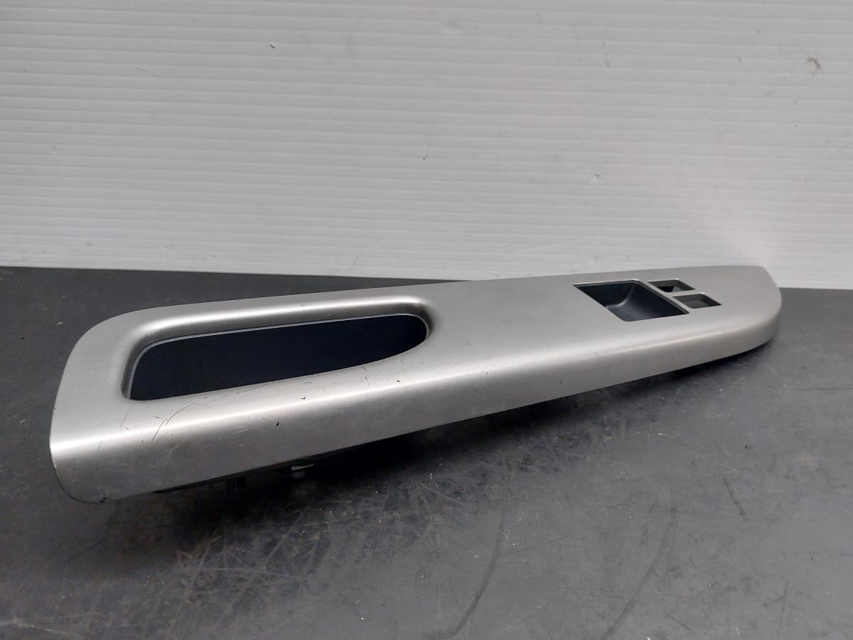 Plástico genérico NISSAN Micra IV (K13)