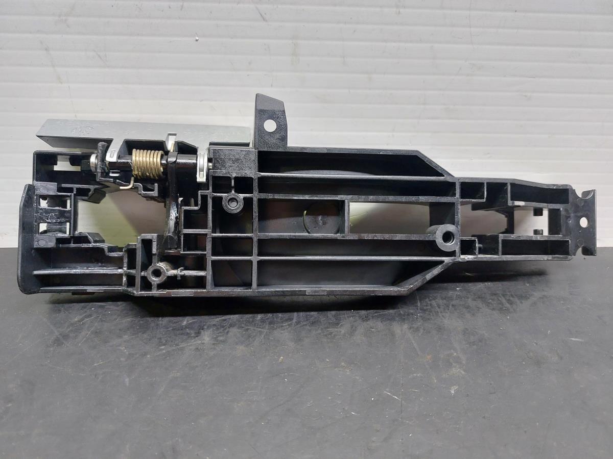 Support poignée porte arrière gauche NISSAN Qashqai II (J11) Imagem-2