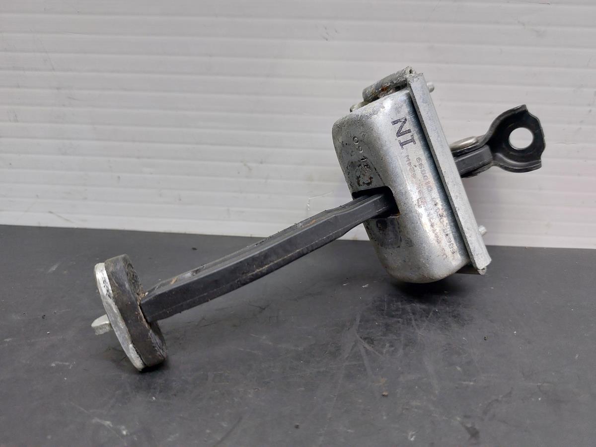 Limitatore porta anteriore destro TOYOTA Verso (_R2_)